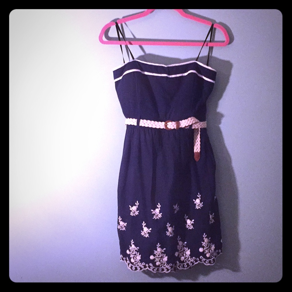 NWOT ModCloth ‘City Triangles’ strapless dress
